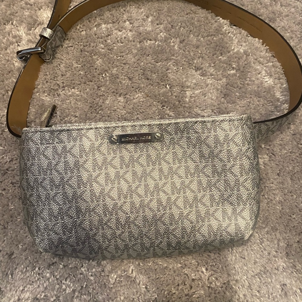 Micheal Kors Belt Bag